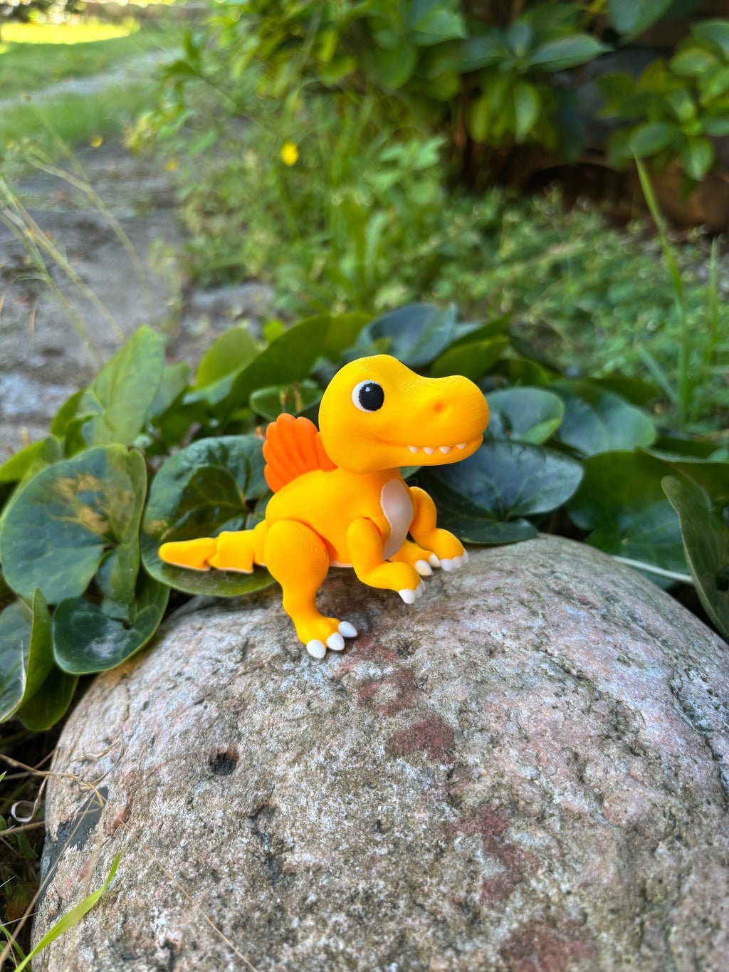 Sunny Finn, den Modige Solkam-Dino fra Glimmerskrænten