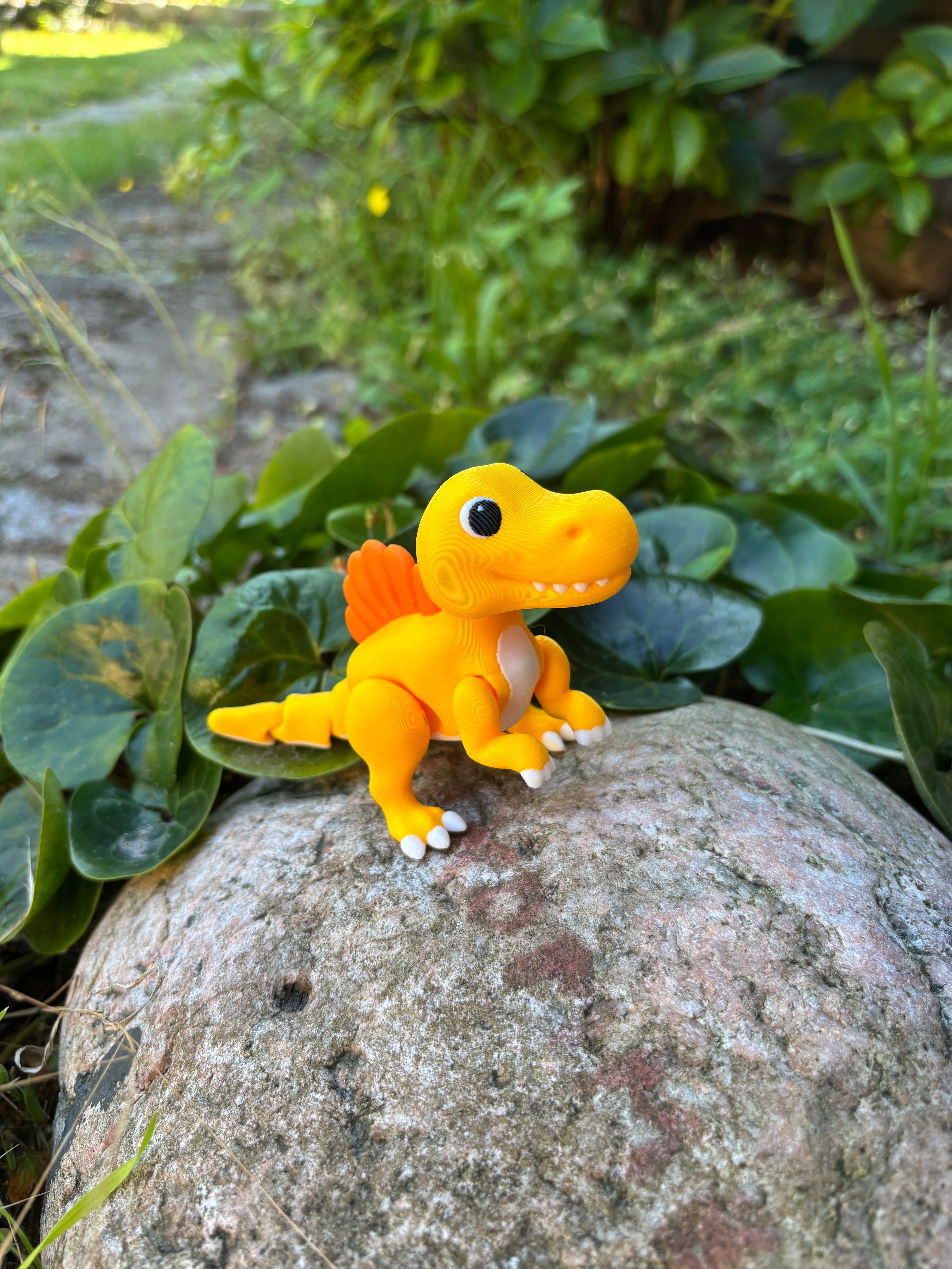 Sunny Finn, den Modige Solkam-Dino fra Glimmerskrænten